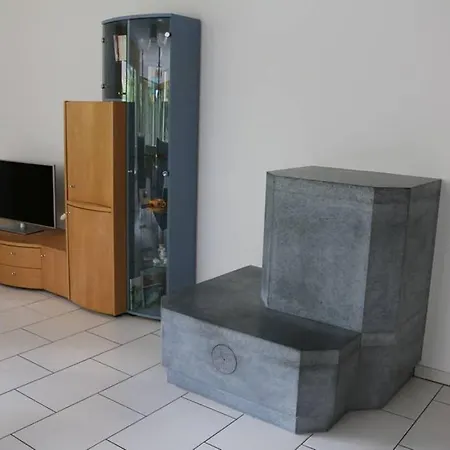 Apartment Fuer 5 Personen In Cumpadials, Inmitten Der Surselva
