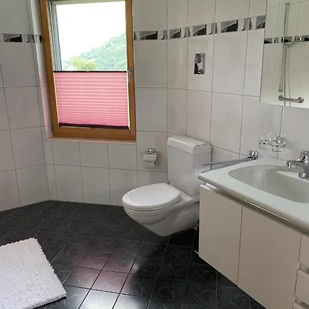 Apartment Fuer 5 Personen In Cumpadials, Inmitten Der Surselva Sumvitg