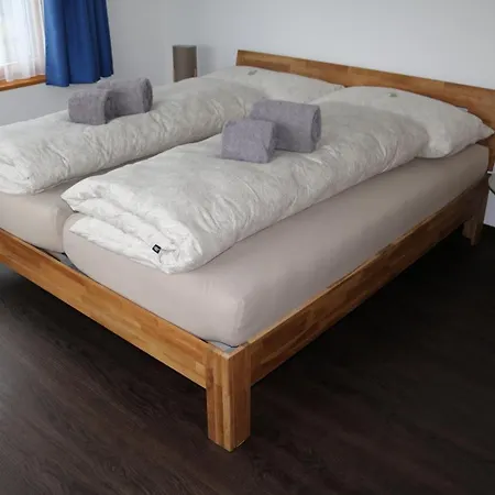 Apartment Fuer 5 Personen In Cumpadials, Inmitten Der Surselva