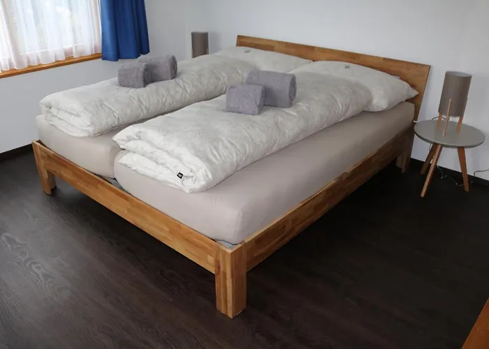 Daire Fuer 5 Personen In Cumpadials, Inmitten Der Surselva