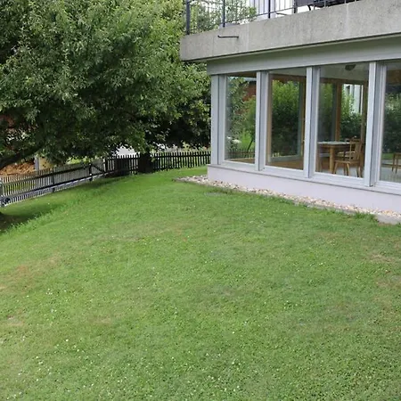 Apartmán Fuer 5 Personen In Cumpadials, Inmitten Der Surselva *