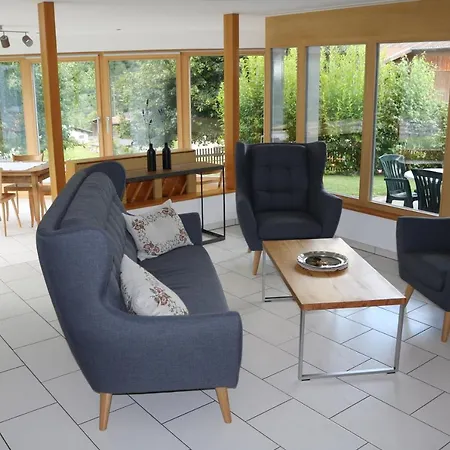 Fuer 5 Personen In Cumpadials, Inmitten Der Surselva Apartmán Sumvitg