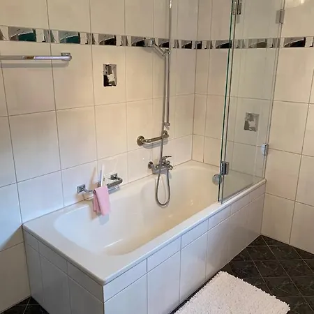 Apartmán Fuer 5 Personen In Cumpadials, Inmitten Der Surselva *