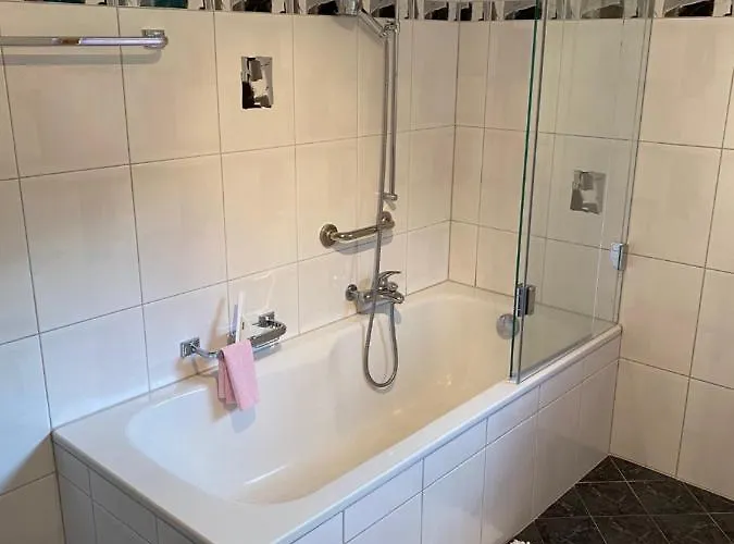 Apartmán Fuer 5 Personen In Cumpadials, Inmitten Der Surselva *