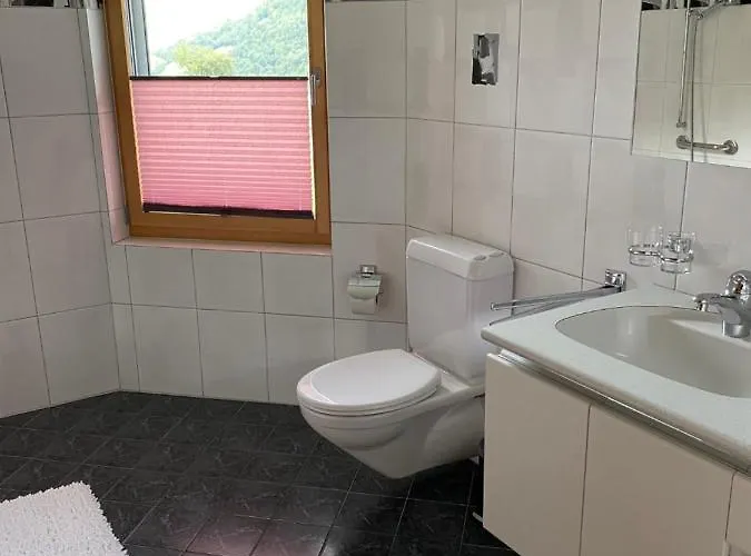 アパート Fuer 5 Personen In Cumpadials, Inmitten Der Surselva Sumvitg
